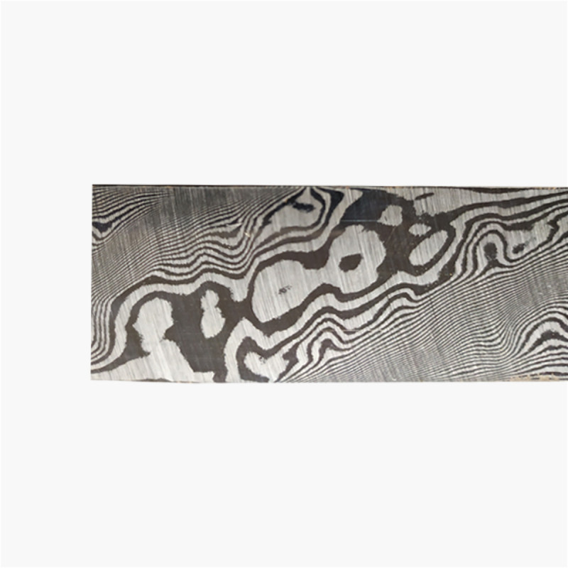 Acier damas carbone forgé DSC - Twist