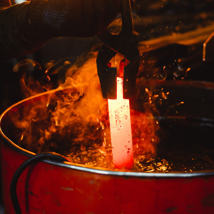 Traitement thermique lames de couteaux inox